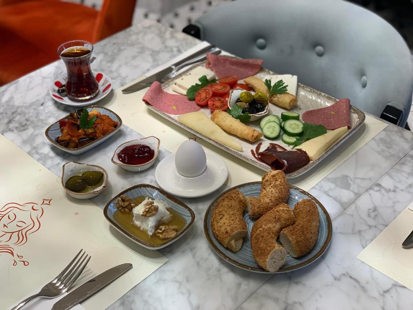 Union Hotel Karakoey Istanbul Bagian luar foto