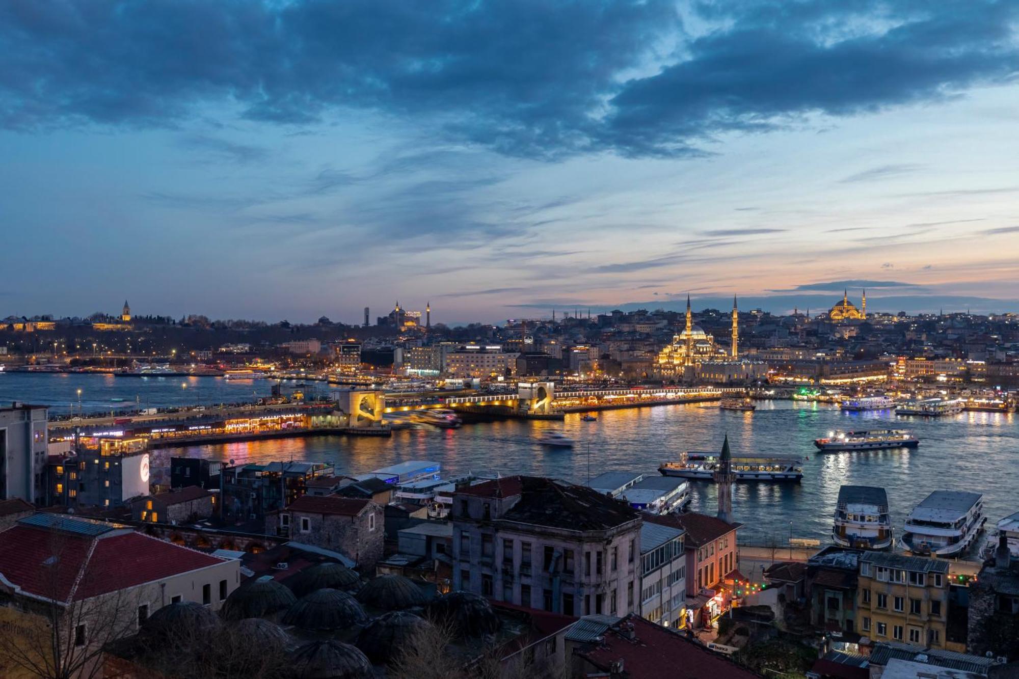 Union Hotel Karakoey Istanbul Bagian luar foto