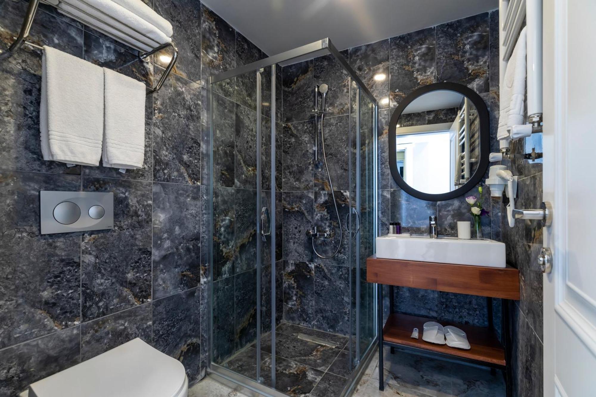 Union Hotel Karakoey Istanbul Bagian luar foto